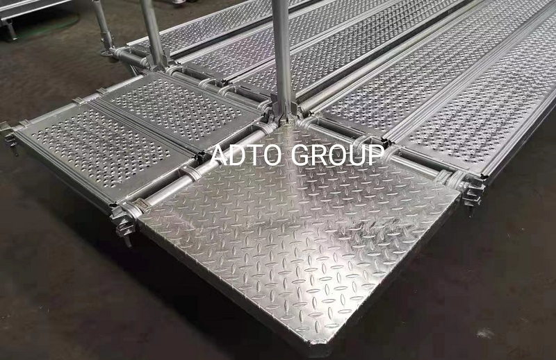 ADTO RINGLOCK SCAFFOLDING corner deck.jpg